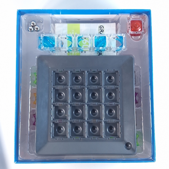 ThinkFun Gravity Maze Falling Marble Logic Game - Picture 5 of 9